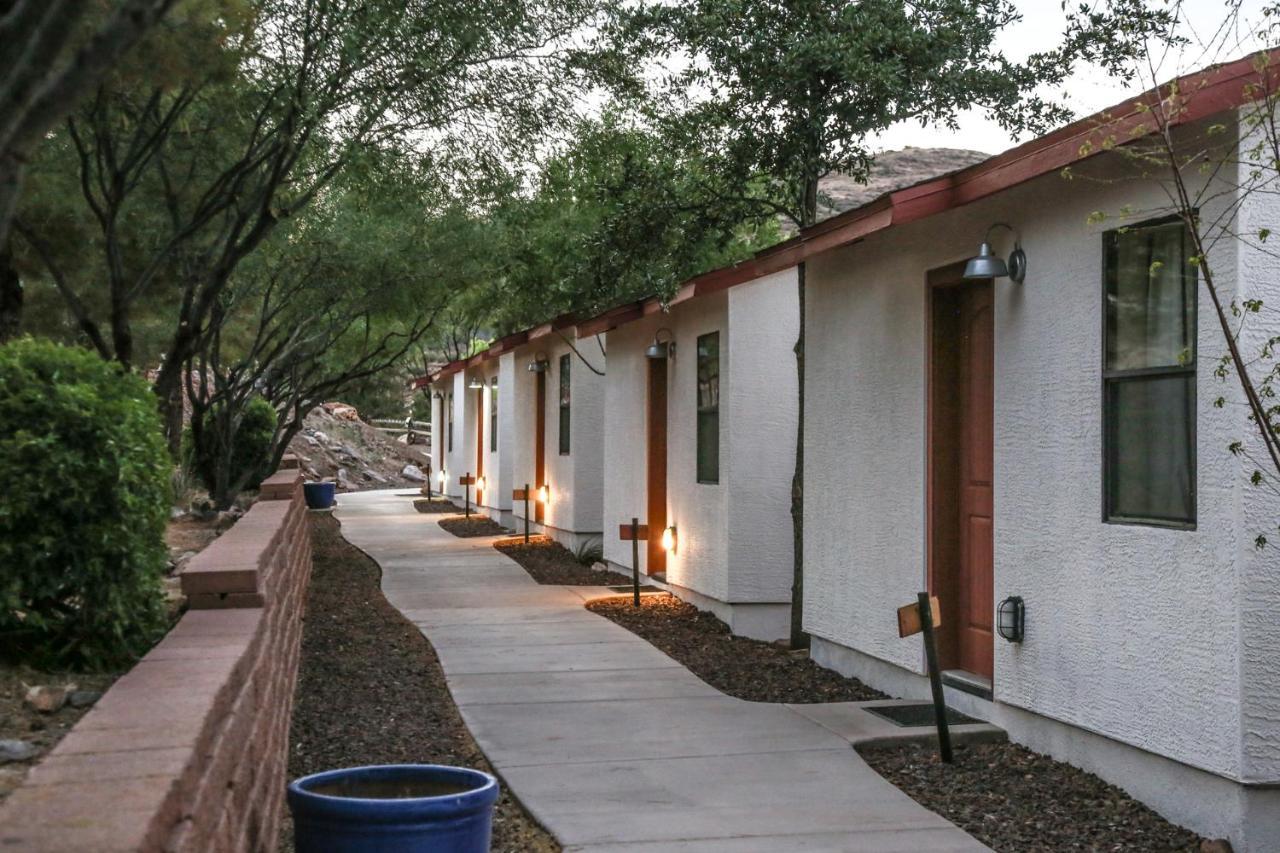 Creekside Lodge And Cabins Mayer Exterior foto